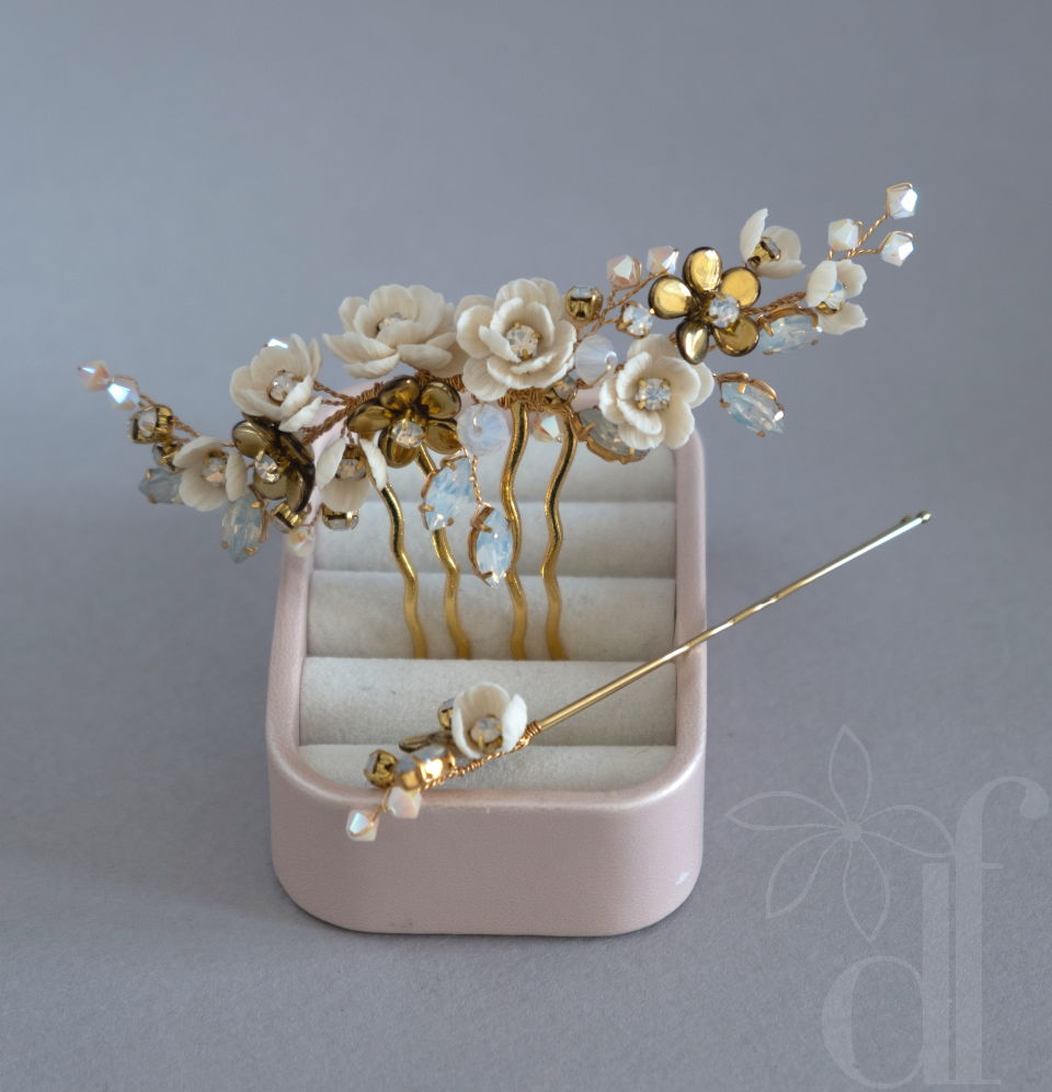Gold colour bridal hair comb set