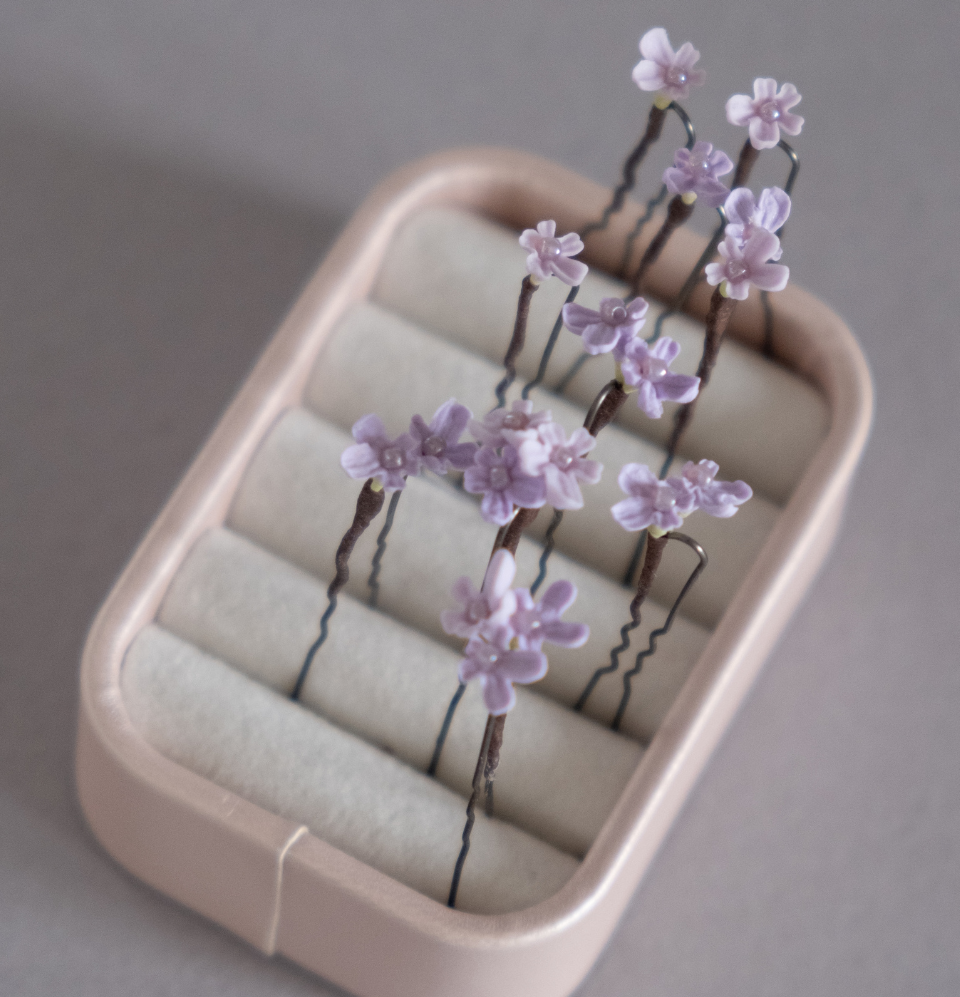 Lavender flowers on hair pins