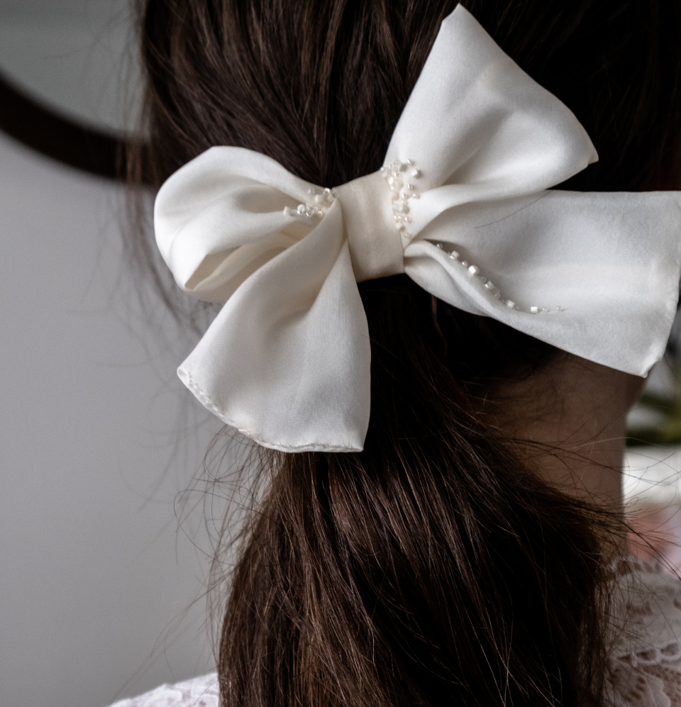 Silk crepe asymmetrical hair bow