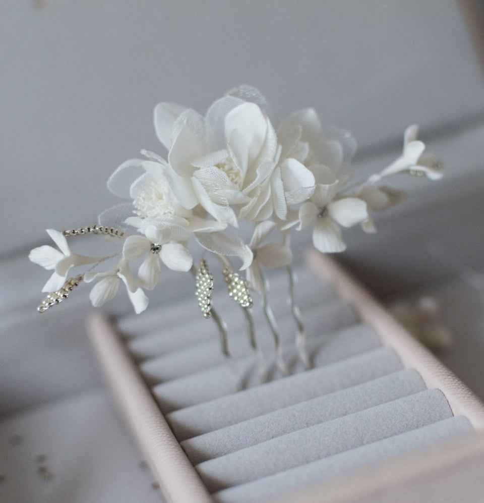 Decorative Ivory wedding hair comb