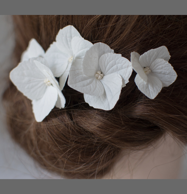 White Hydrangea hair pins