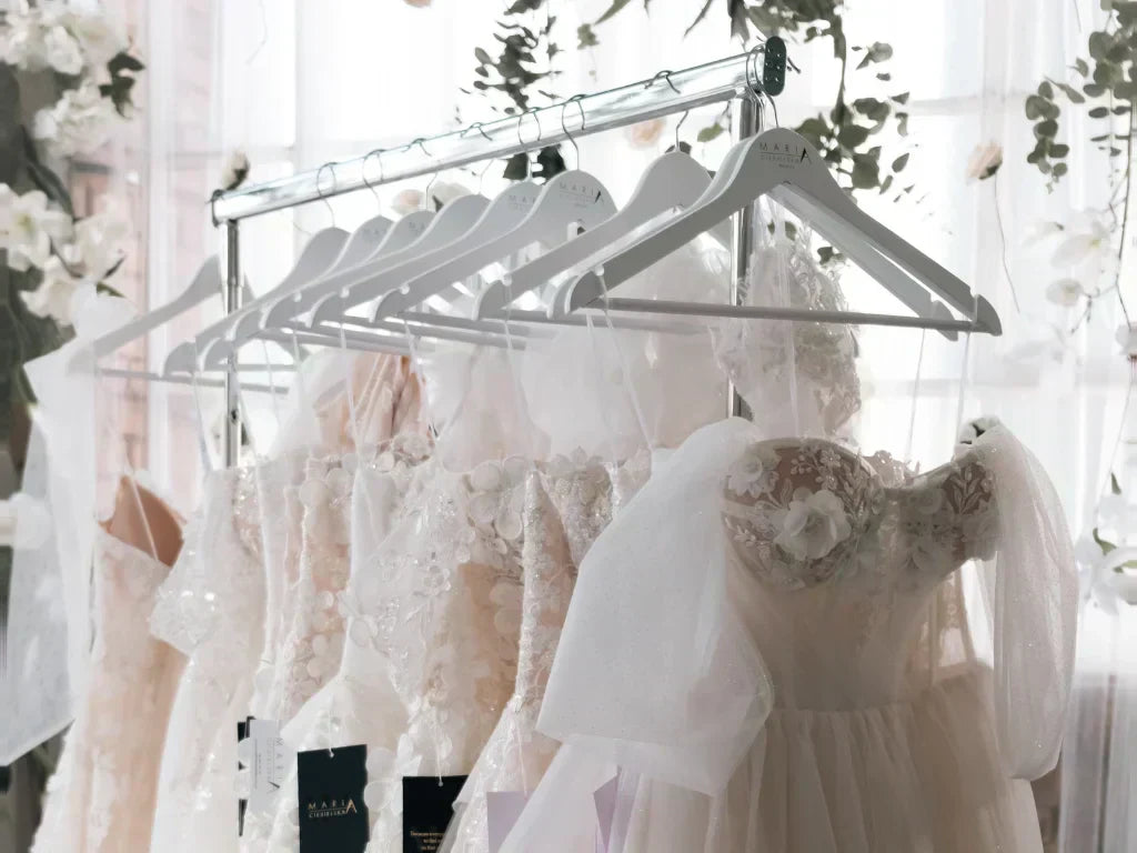 Bridal Hair Accessory Timeline & Custom Guide