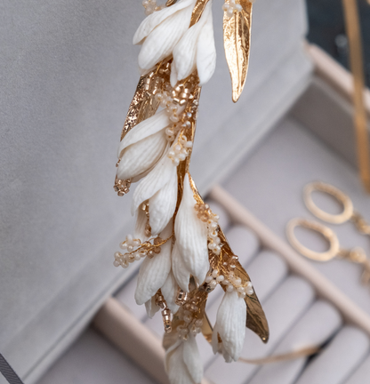 Elegant Tiara and Earrings Set