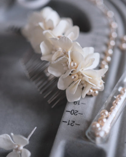 Ivory Hydrangea &amp; Pearl Hair Comb — Handmade Bridal Hairpiece