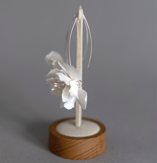 Off white colour Flower wedding earrings