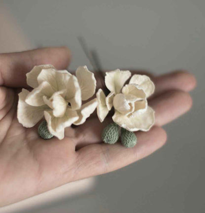 Ivory Matthiola flowers hair pins