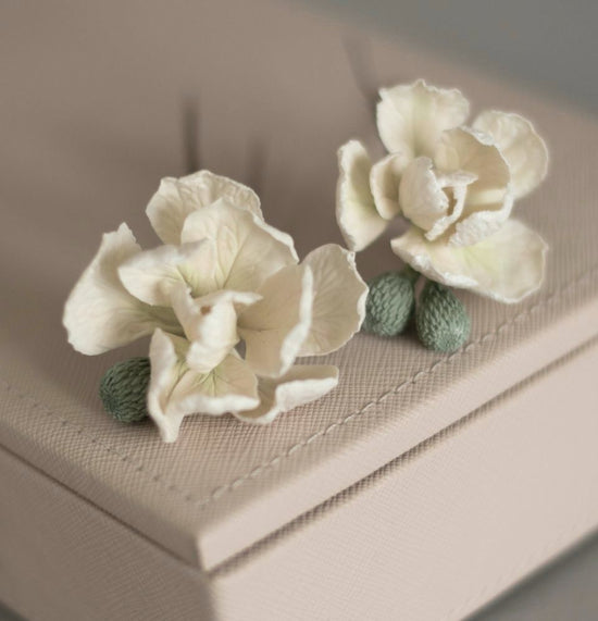 Ivory Matthiola flowers hair pins