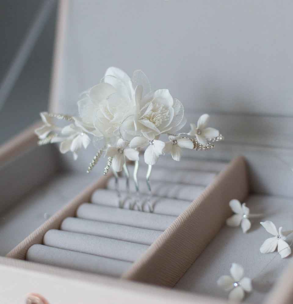 Decorative Ivory wedding hair comb