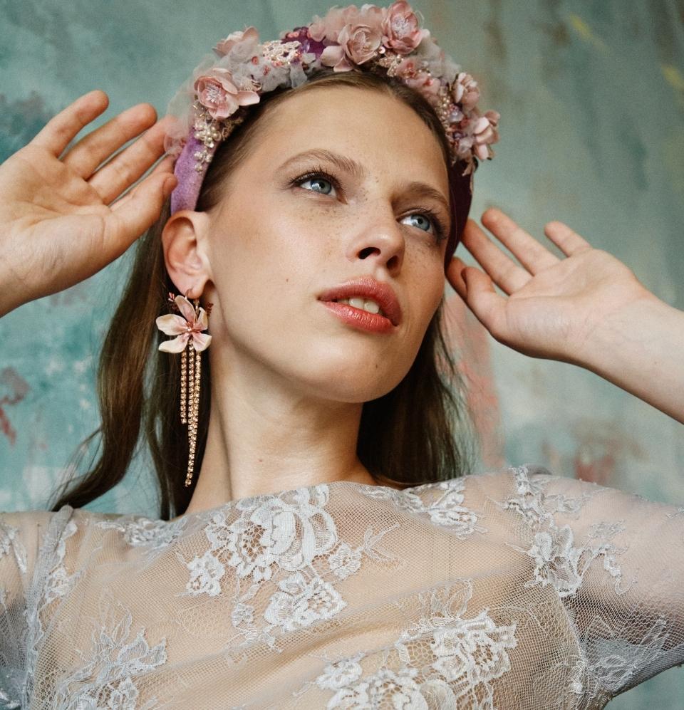 Unique flower crown style bridal headdress Deco Flowers