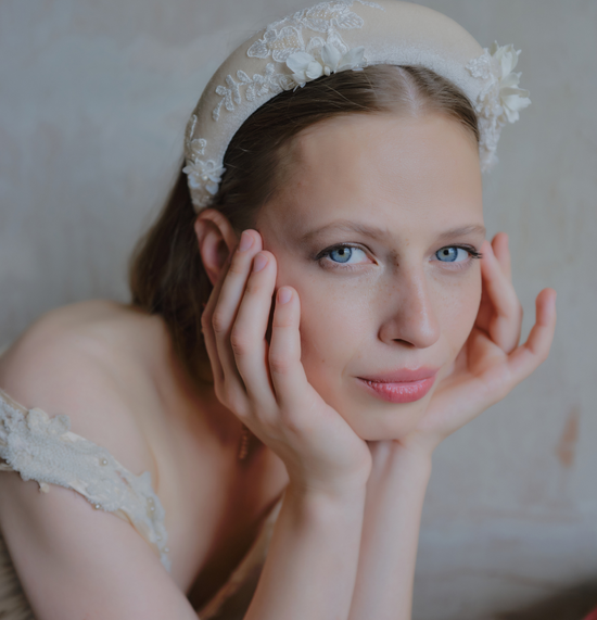 Embroidered Alice Headband With Floral motif