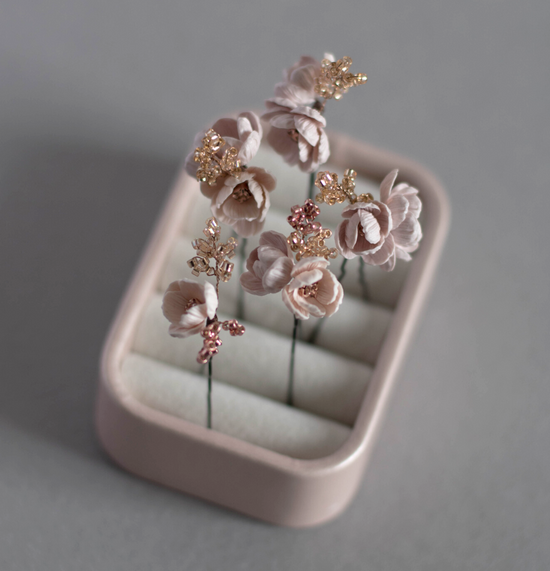 Blush-pink tiny flowers hair pins set